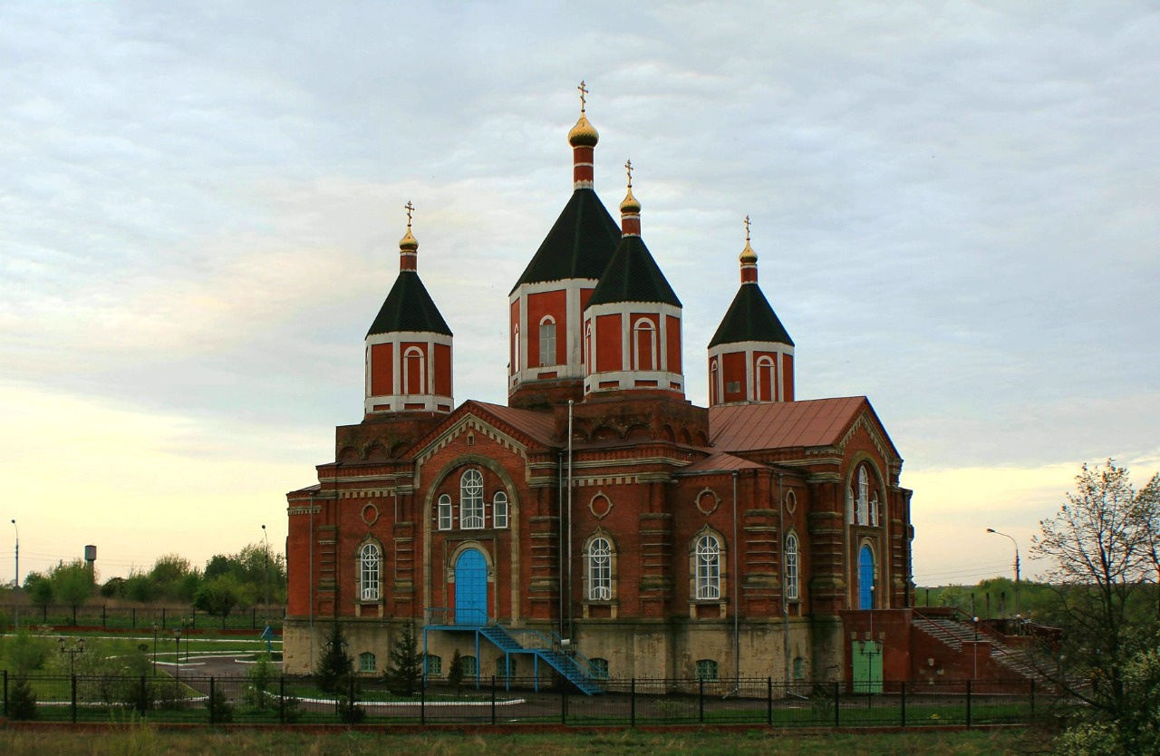 4 тульская область. Церковь Иверской иконы Божией матери Тула. М4 храм Тульская область. Храм на трассе м4. Село Борщевое трасса м4.