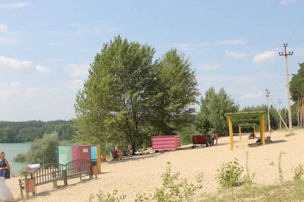 Индекс разумного белгородская область. Пескарьер пляж Белгород. Пляж в Сосновке Белгород. Набережная Пескарьер Белгород. Пескарьер в Разумном.