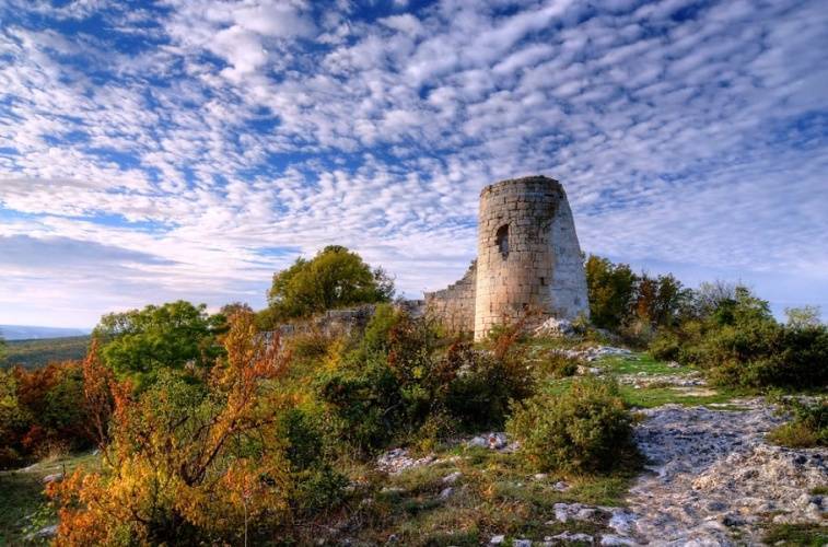 Сюйреньская крепость