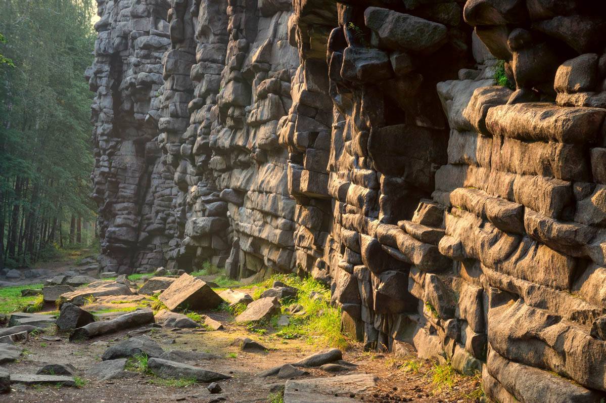 Скалы Чертово Городище