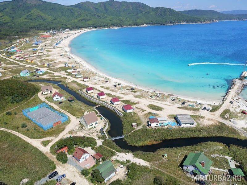 Бухта Триозерье