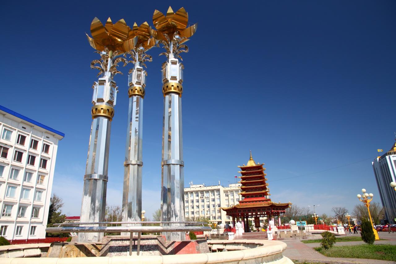 Фонтан три лотоса