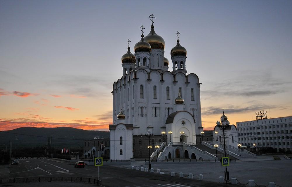 Соборная площадь в Магадане фото