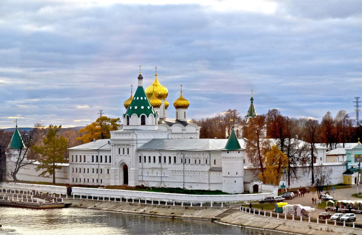 Свято-Троицкий Ипатьевский мужской монастырь