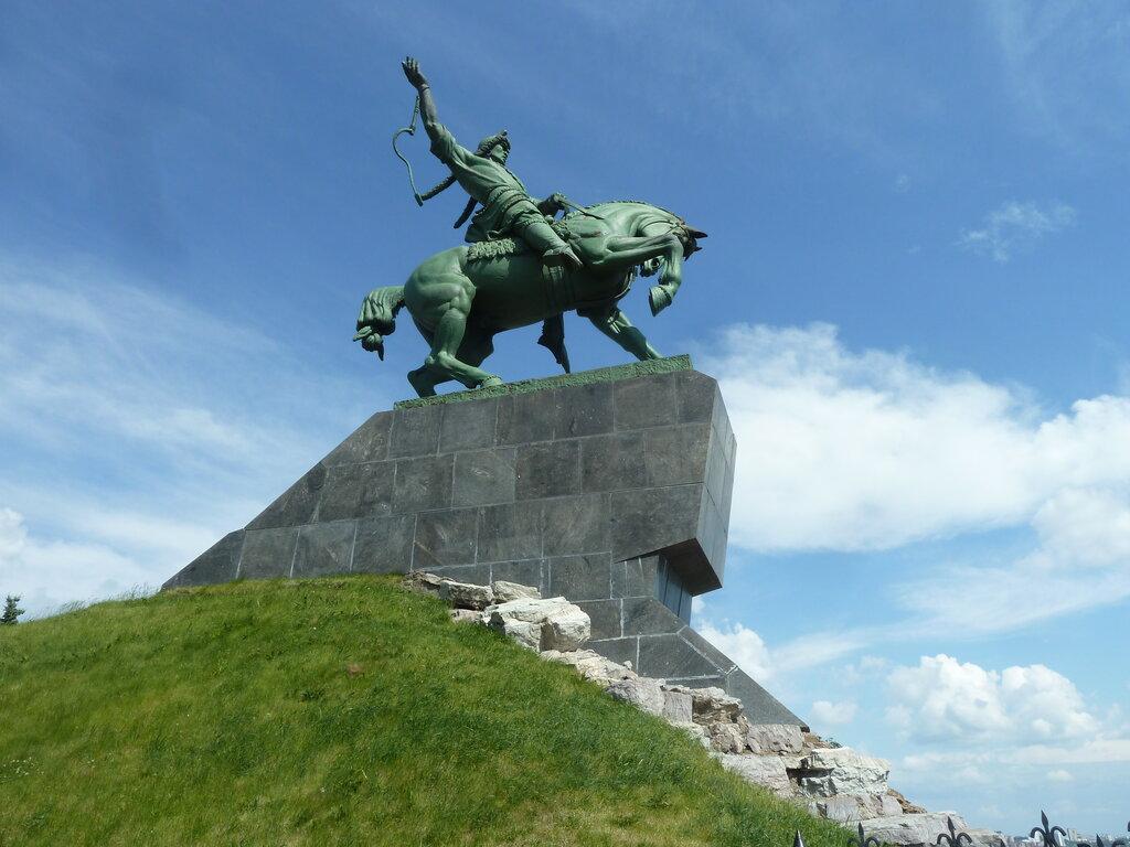 Памятник Салавату Юлаеву