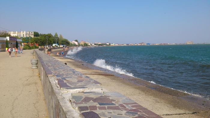 Набережная им. Терешковой в Евпатории