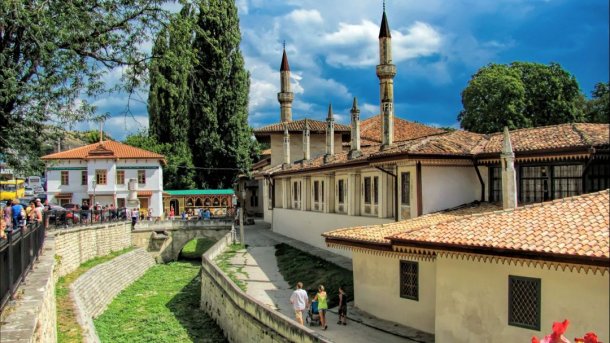 Крымский город Бахчисарай стал самым популярным среди российских отдыхающих в августе 2018