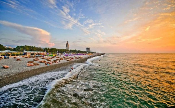 Куда лучше поехать на отдых в августе в России?