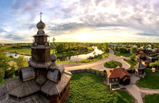 Куда поехать в сентябре: ТОП-10 популярных городов России среди туристов