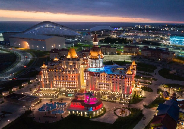 Куда поехать в октябре?