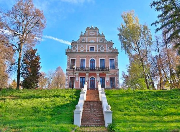 ТОП-10 самых красивых усадеб России
