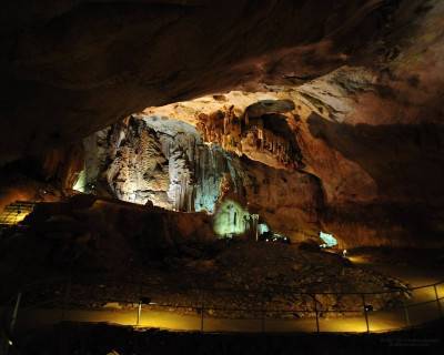 Эмине-Баир-Хосар (Мамонтовая пещера)