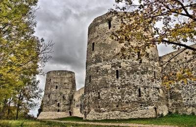 Изборская крепость