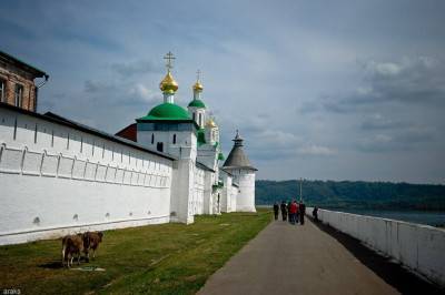 Желтоводский Макариев монастырь