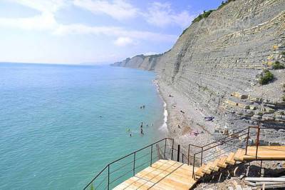 Дикий пляж «Сосновка»