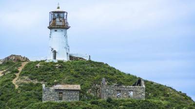 Мыс и маяк Бринера