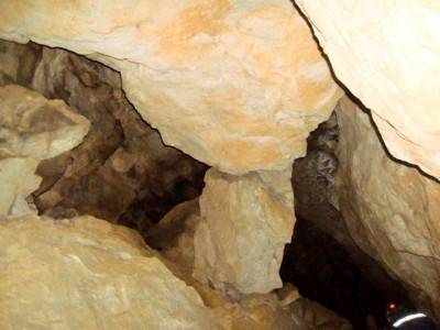 Пещера Космонавтов (Кульюрт-Тамак)