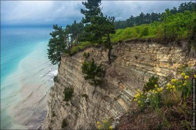 Урочище Голубая бездна