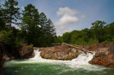 Водопад на реке Черёмуховой