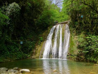 33 водопада в ущелье Джегош