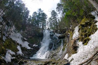 Алексеевские водопады