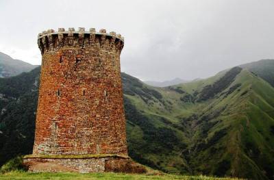 Ицаринская башня