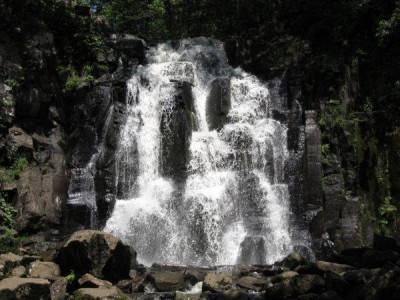 Водопад Неожиданный