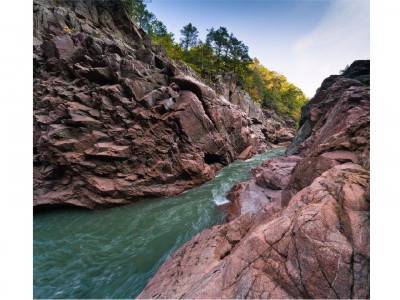 Гранитное ущелье реки Белая