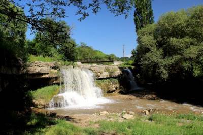 Лермонтовский водопад
