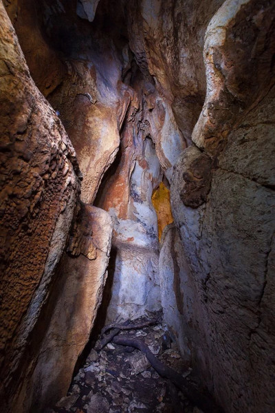 Змеиная пещера