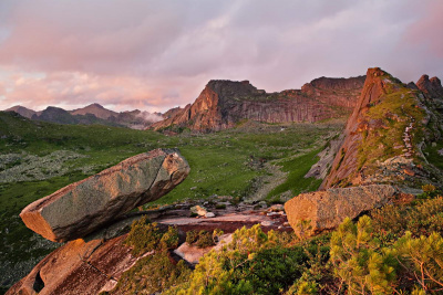 Висячий Камень