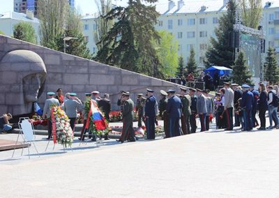 Горельеф Скорбящей Матери-Родине