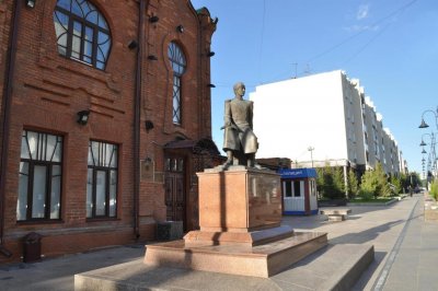 Памятник Чокану Валиханову