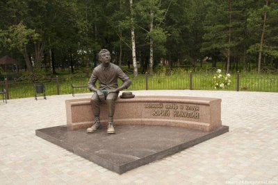 Памятник Юрию Никулину
