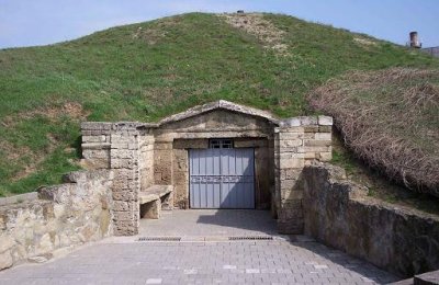 Мелек-Чесменский курган