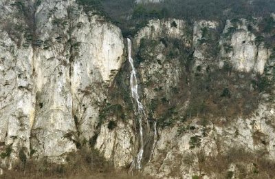 Водопад Бойковский (Весенний)