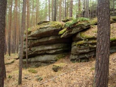 Аятские каменные палатки